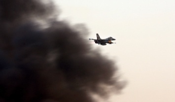 Сирийские ВВС возобновили полеты с разбомбленной американцами авиабазы в Хомсе