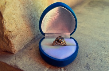 Бахчисарайскому музею-заповеднику передали кольцо, которое могло принадлежать последнему крымскому хану