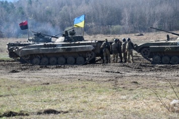 Одесская мехбригада завершила сборы во Львовской области масштабными учениями с боевой стрельбой