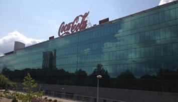 Новый солнцезащитный фасад для штаб-квартиры Coca-Cola