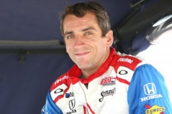 Погиб бывший гонщик Ф-1 Джастин Вилсон в гонке IndyCar (ВИДЕО)