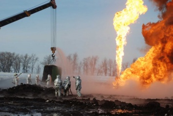 В РФ который день пылает нефтескважина - не могут потушить