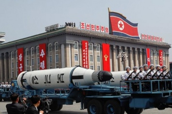Ким Чен Ын похвастался новыми баллистическими ракетами