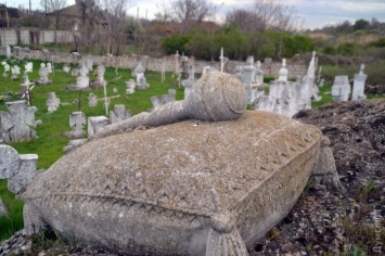 Старинное казацкое кладбище на окраине Одессы получит статус национального памятника