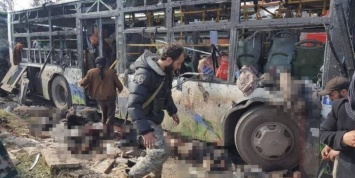 В Алеппо смертник взорвал автобусы с беженцами: десятки погибших