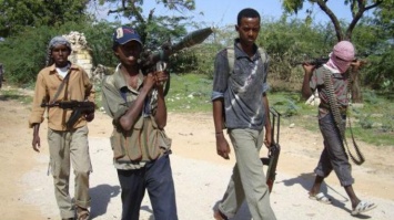 В Сомали боевики подорвали автомобиль со взрывчаткой и стреляли из миномета