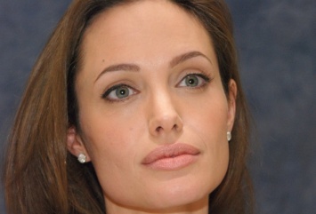 Анджелина Джоли хочет завершить карьеру актрисы
