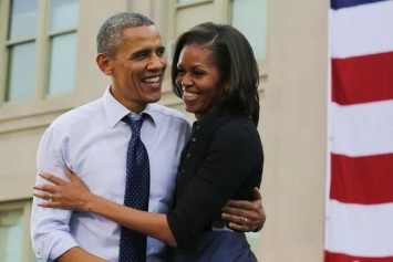 Барак и Мишель Обама отдыхают на яхте в Таити