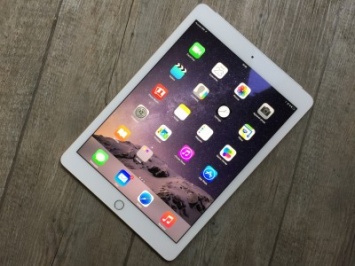 Apple бесплатно меняет сломанные iPad 4 на iPad Air 2