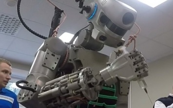 Западные СМИ назвали нового российского робота "Терминатором"
