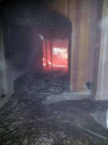 ВИДЕОФАКТ. В оккупированном Донецке сгорел одноименный киноконцертный комплекс