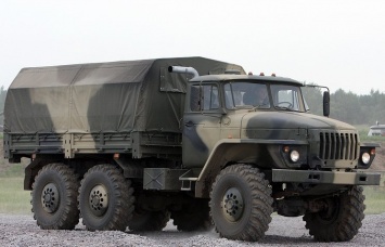 Около 40 машин «Урал» поставили в танковую дивизию на Урале