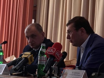 "Ситуация там критическая": Луценко переставляет прокуроров
