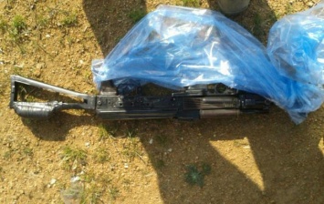 На Донбассе обнаружили два тайника с оружием и боеприпасами