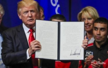 Трамп подписал указ "Покупай американское"