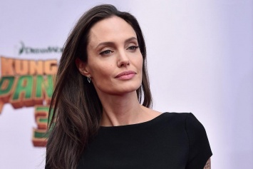 Анджелина Джоли решила завершить актерскую карьеру ради детей