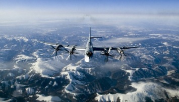 Россия снова "пугала" США устаревшими бомбардировщиками возле Аляски
