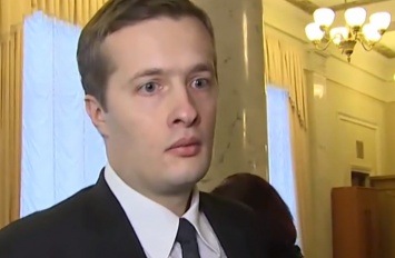 Журналисты поймали сына президента - нардепа Алексея Порошенко на нарушении ПДД