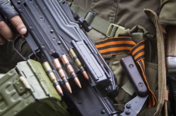 "ДНР" принуждает бюджетников становиться в ряды боевиков