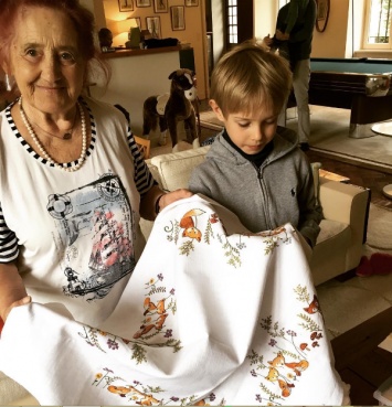 Наталья Водянова похвасталась подарком бабушки для ее сына Виктора