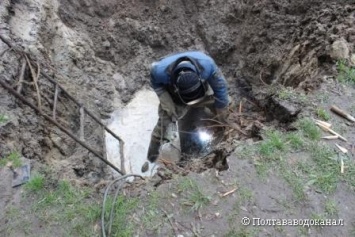 В Полтаве авария на водопроводе (фото)
