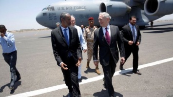 Глава Пентагона посетил единственную военную базу США в Африке