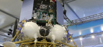 Россия возвращается на Луну, прокладывая путь для пилотируемой экспедиции