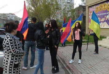 Бердянская армянская диаспора почтила память о жертвах геноцида армян