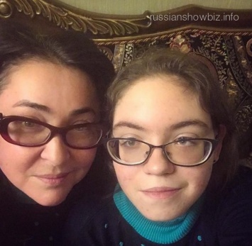 Лолита Милявская прокомментировала слухи об аутизме дочери