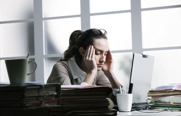 Как избегание одного слова может помочь победить стресс на работе