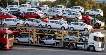Импорт легковых автомобилей в Украину вырос в полтора раза