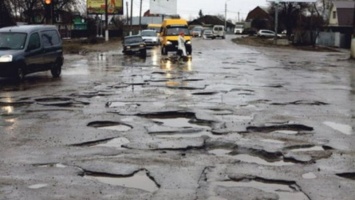 В Первомайске два чиновника присвоили более полумилиона гривен на ремонте дорог