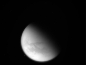 NASA опубликовало фотографии Титана, полученные с зонда «Кассини»