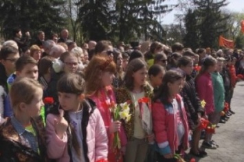 В Чернигове во время митинга-реквиема ученик потерял сознание