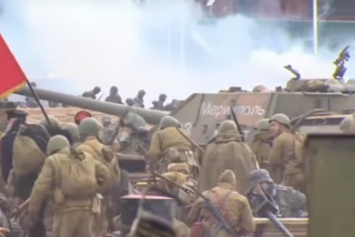 Московский «Рейхстаг» штурмовал танк «Мариуполь» (ВИДЕО)