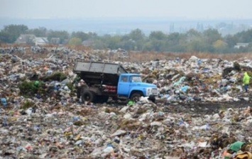 В Кропивницком обманом высыпали почти 30 тонн мусора из Львова