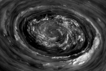 Снятое на Сатурне зондом "Кассини" видео выложили в сеть