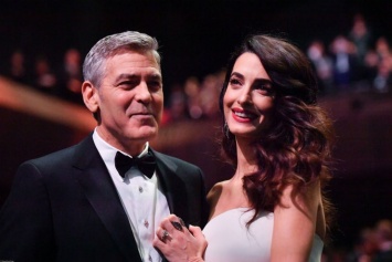 Джордж и Амаль Клуни арендовали целое больничное крыло