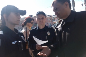 В Полтаве полиция составила админпротокол на участника Всеукраинской мирной акции «Боремся вместе - вместе - победим!»