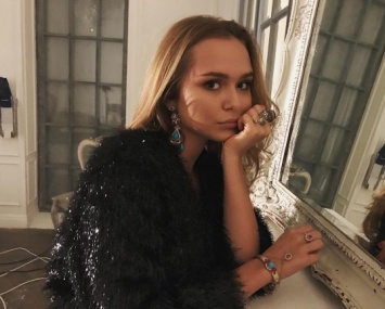 Дочь Дмитрия Маликова Стефания призвала любить Россию в провокационном клипе