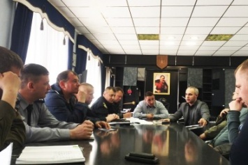 В Кривом Роге полиция, СБУ и активисты будут сотрудничать, чтобы не допустить провокаций 8 и 9 мая (ФОТО)