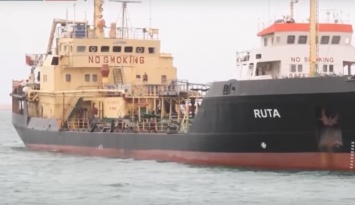 Экипажу танкера "Рута" в Ливии грозит суд за контрабанду - СМИ