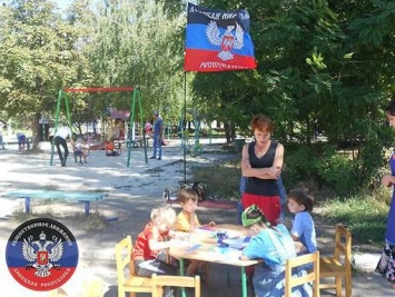 Псевдоминистерство образования «ЛНР» сократило уроки украинского языка и выдало российские учебники