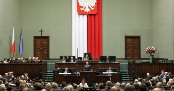 Польша требует от России $2,3 млн за дипломатическое здание