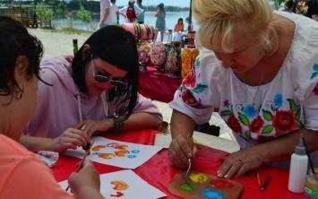 На Днепропетровщине прошел фестиваль «Голубые озера»