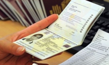 ИС: В ОРДЛО стало больше желающих получить биометрический паспорт
