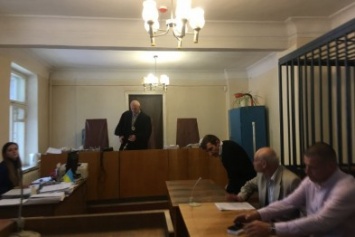 В Кривом Роге экс-председатель райсовета, обвиняемый во взяточничестве, сказал свое "последнее слово" на суде (ФОТО)