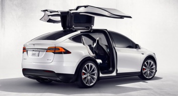 Tesla начнет поставки Model X 29 сентября