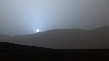 NASA представила уникальный снимок заката Солнца на Марсе