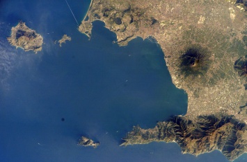 Эксперты предупредили об опасности извержения супервулкана в Италии